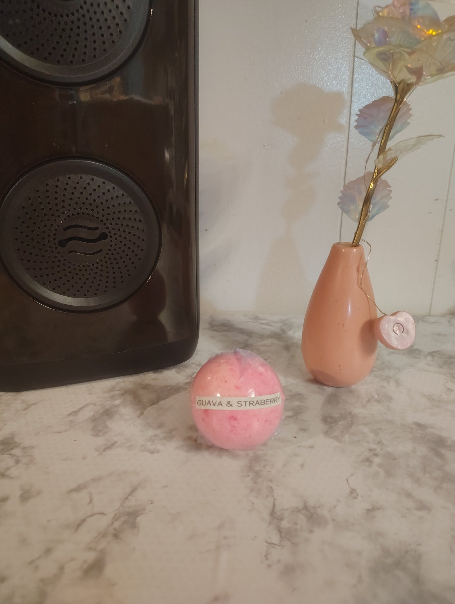 WHISPER OF DESIRE BUBBLY BATH BOMB
