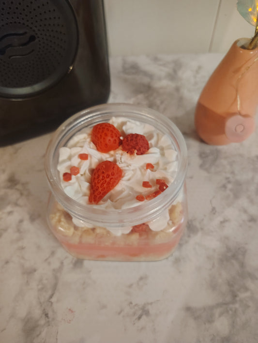 π Strawberry Shortcake 10 oz